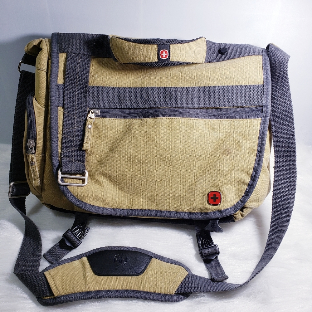 Swiss Army Knife messenger bag